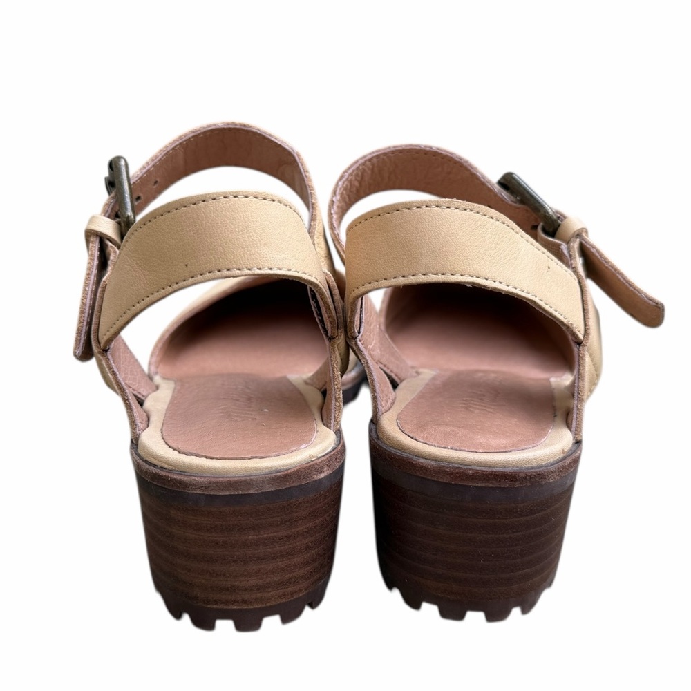 Madewell The Claudie Lugsole Mary Jane, Earthen Sand color. Size 7 - Picture 6 of 8